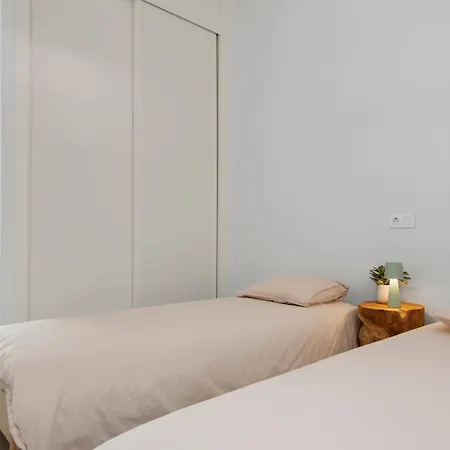 Garden View - Big Terrace אסטפונה