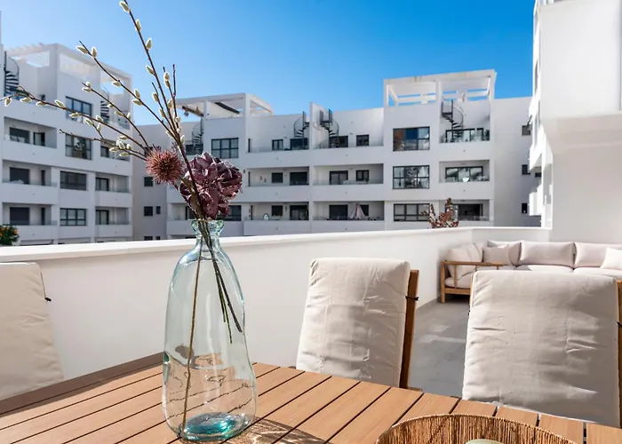 Apartment Garden View - Big Terrace Estepona